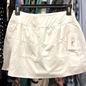 💕 GB from Dillards NWT athletic/tennis skort w pockets in shorts under skirt.
